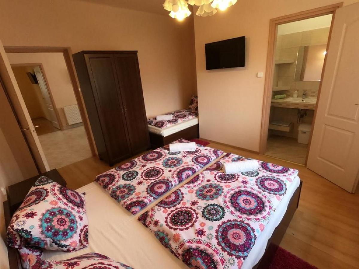 Pandora Pool Apartman Hajdúszoboszló Extérieur photo